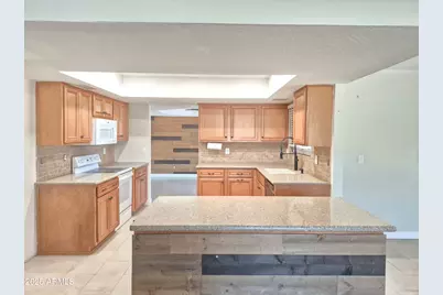 18242 N 66th Avenue, Glendale, AZ 85308 - Photo 16