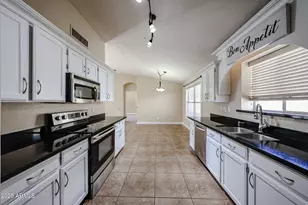 3897 E Douglas Loop, Gilbert, AZ 85234 - Photo 10