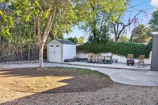 2210 E Cambridge Ave, Phoenix, AZ 85006 - Photo 52