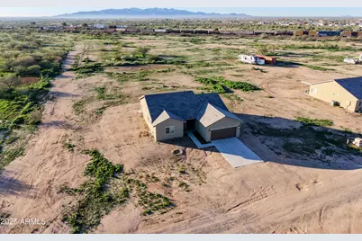 21309 W Sleepy Ranch Road, Wittmann, AZ 85361 - Photo 12