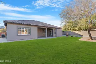 14376 W Desert Hills Dr, Surprise, AZ 85379 - Photo 34