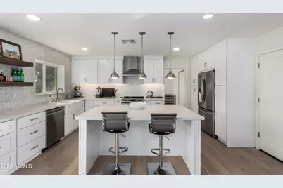 3717 E Altadena Avenue, Phoenix, AZ 85028 - Photo 6