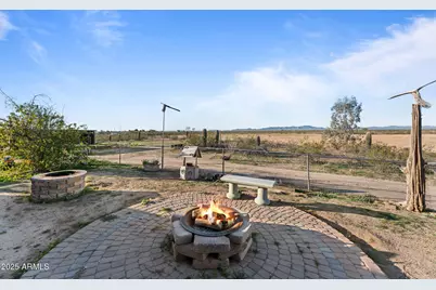 30040 W Redbird Road, Wittmann, AZ 85361 - Photo 6