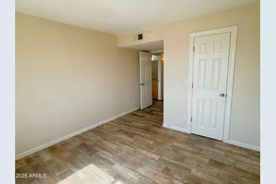740 W Elm Street #243, Phoenix, AZ 85013 - Photo 12