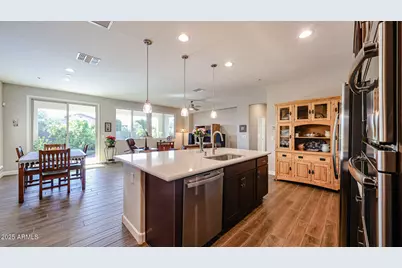 13421 W Duane Lane, Peoria, AZ 85383 - Photo 10