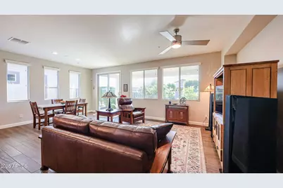 13421 W Duane Lane, Peoria, AZ 85383 - Photo 14