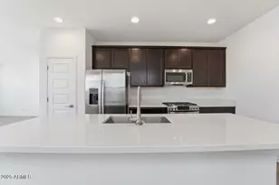 14183 W Buckskin Trl, Surprise, AZ 85387 - Photo 10