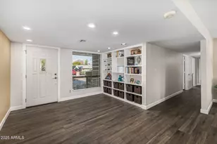 11449 N Bancroft Dr, Phoenix, AZ 85028 - Photo 28