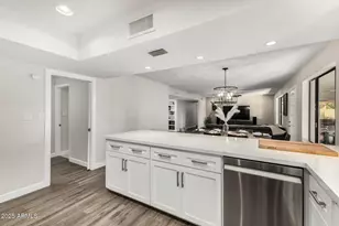 11449 N Bancroft Dr, Phoenix, AZ 85028 - Photo 6