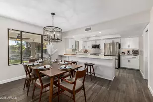 11449 N Bancroft Dr, Phoenix, AZ 85028 - Photo 8