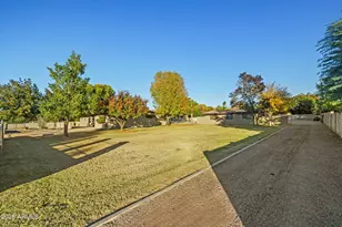 13217 N 65th Dr, Glendale, AZ 85304 - Photo 48