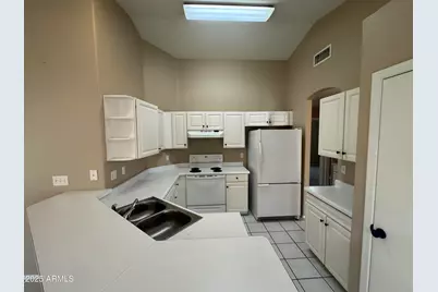 1018 W Juniper Avenue, Gilbert, AZ 85233 - Photo 8