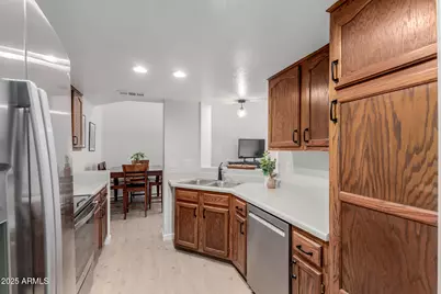 15434 N 1st Place, Phoenix, AZ 85022 - Photo 8