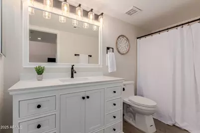 15434 N 1st Place, Phoenix, AZ 85022 - Photo 14