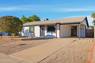 3846 E Crocus Dr, Phoenix, AZ 85032 - Photo 2