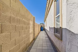 6915 S Sapphire Way, Chandler, AZ 85249 - Photo 18