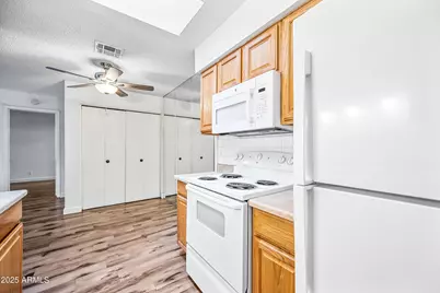 93 N Cooper Road #6, Chandler, AZ 85225 - Photo 10