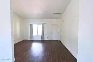 621 W Los Lagos Vista Ave, Mesa, AZ 85210 - Photo 4