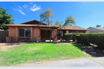 621 W Los Lagos Vista Avenue, Mesa, AZ 85210 - Photo 2