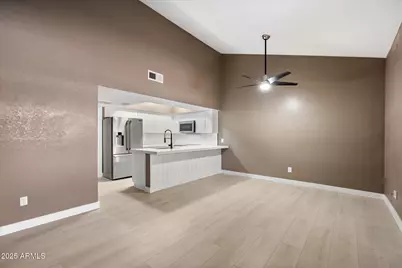 3207 W Loma Lane #5, Phoenix, AZ 85051 - Photo 8