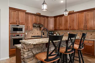 32020 N 20th Dr, Phoenix, AZ 85085 - Photo 20