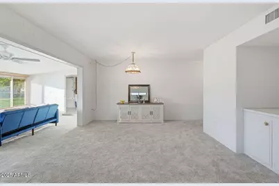 11234 N Coggins Drive, Sun City, AZ 85351 - Photo 6