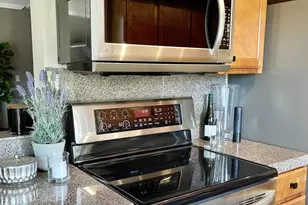 10409 N 10th St, Phoenix, AZ 85020 - Photo 8