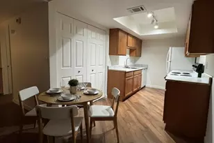 10215 N 8th Ave, Phoenix, AZ 85021 - Photo 4