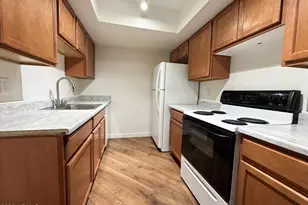 10215 N 8th Ave, Phoenix, AZ 85021 - Photo 14