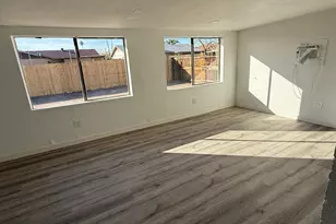 1830 N 54th Ln, Phoenix, AZ 85035 - Photo 14