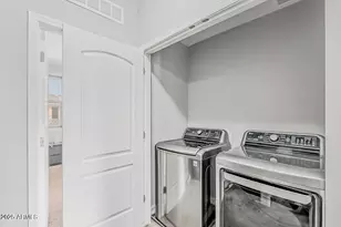 2821 S Skyline Dr, Mesa, AZ 85212 - Photo 34