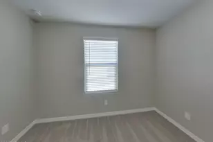 5830 W Wood St, Phoenix, AZ 85043 - Photo 10