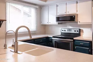 831 E Divot Dr, Tempe, AZ 85283 - Photo 12