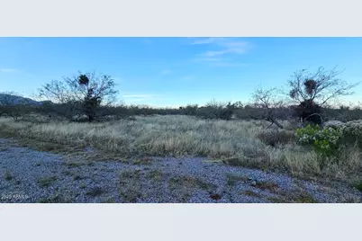 1.25 Acres E E. Emma Lane Lot 2 -- #-, Hereford, AZ 85615 - Photo 12