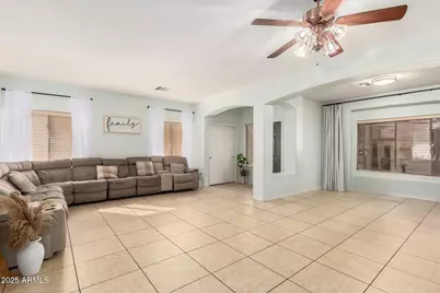 1909 S 80th Avenue, Phoenix, AZ 85043 - Photo 2