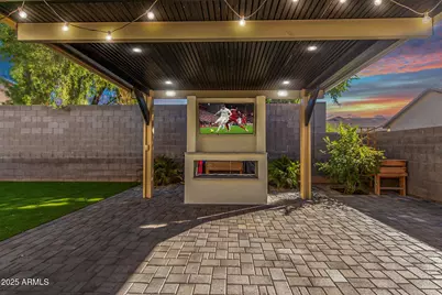 1909 S 80th Avenue, Phoenix, AZ 85043 - Photo 10