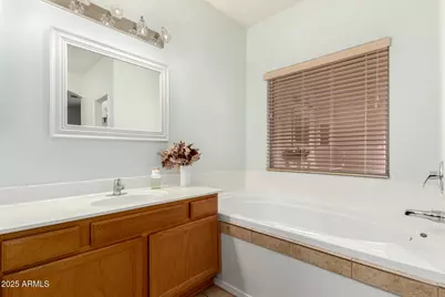 1909 S 80th Avenue, Phoenix, AZ 85043 - Photo 6