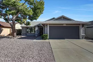21057 N 33rd Dr, Phoenix, AZ 85027 - Photo 2