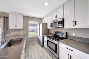 21057 N 33rd Dr, Phoenix, AZ 85027 - Photo 6