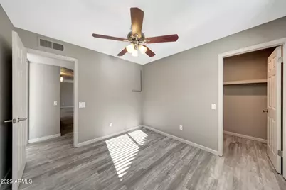 21057 N 33rd Drive, Phoenix, AZ 85027 - Photo 12