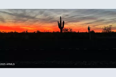 15433 W Pinnacle Vista Road, Surprise, AZ 85387 - Photo 10