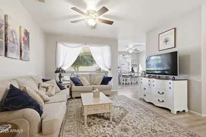18180 N Shimmer Lane, Surprise, AZ 85374 - Photo 8