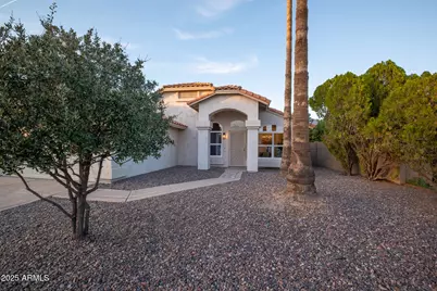 626 W Catclaw Street, Gilbert, AZ 85233 - Photo 2