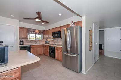 11108 W Nocturne Court, Sun City, AZ 85351 - Photo 12