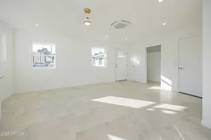 5132 S Dorsey Ln, Tempe, AZ 85282 - Photo 8