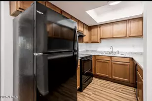 3810 N Maryvale Pkwy, Phoenix, AZ 85031 - Photo 4