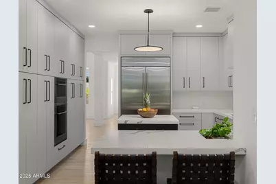 10041 N 52nd Place, Paradise Valley, AZ 85253 - Photo 6