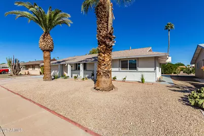 10452 W Meade Drive, Sun City, AZ 85351 - Photo 2