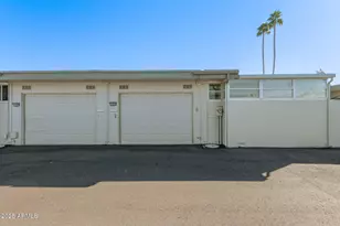 10882 W Coggins Dr, Sun City, AZ 85351 - Photo 28