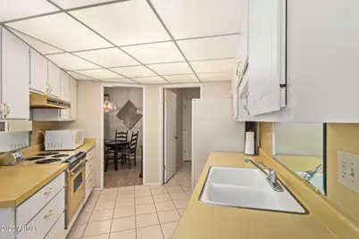 10882 W Coggins Drive, Sun City, AZ 85351 - Photo 18